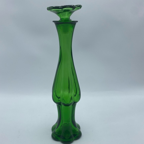Avon Accents Avon Emerald Bud Vase To A Wild Rose Cologne Green